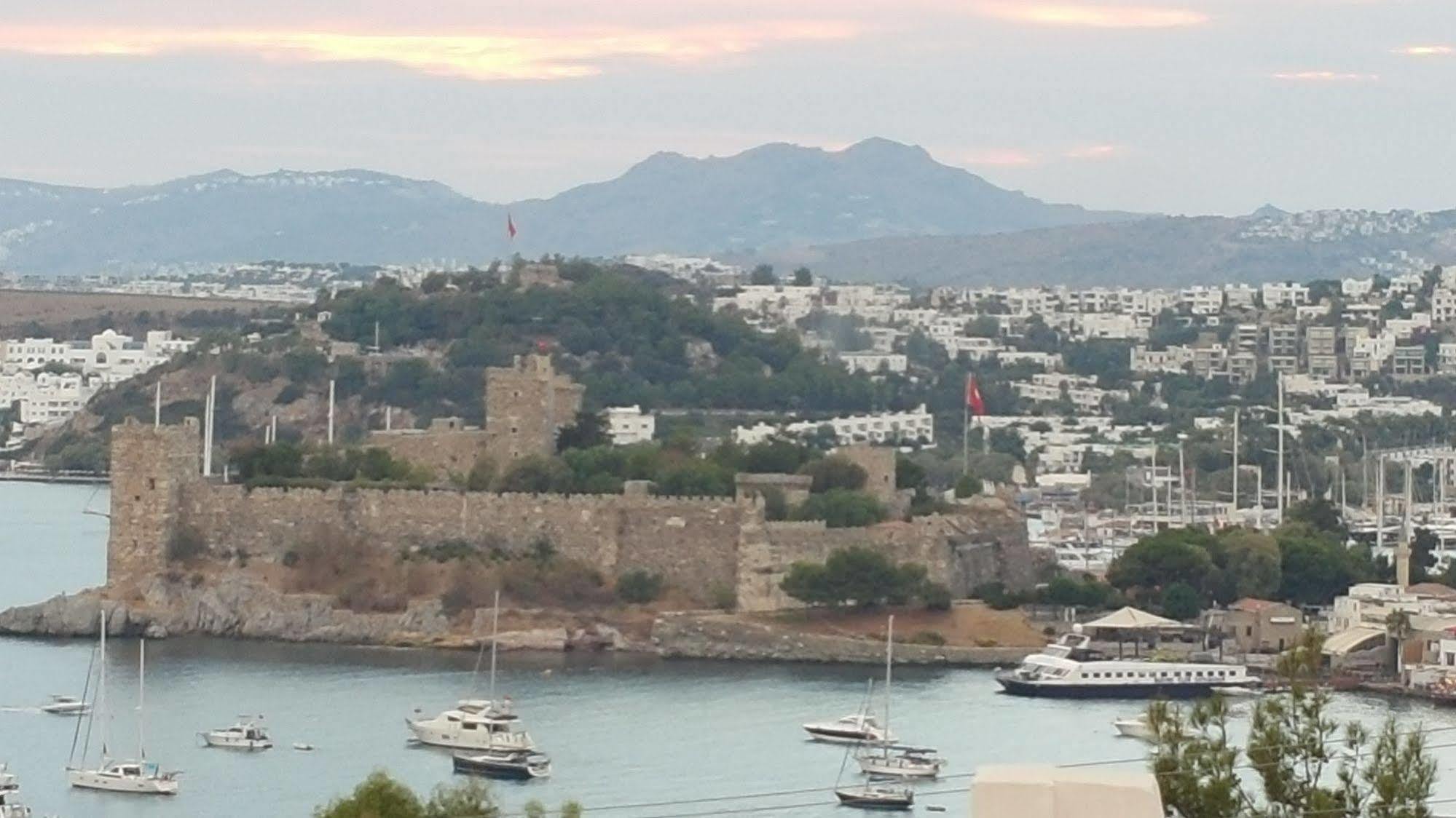 Emelce Apart Bodrum Exterior photo